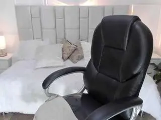Camsoda Free Porn Cam of martina-evan