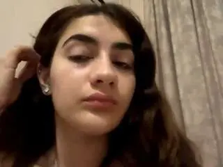 Camsoda Nude Webcam of elenoralapeyrouse