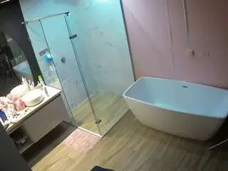 Camsoda Nude Webcam of voyeurcam-casa-salsa-bathroom-2