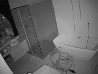 Camsoda Best Webcam of voyeurcam-casa-salsa-bathroom-2