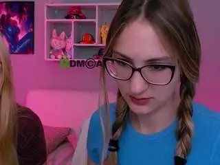 Camsoda Adult Webcam of playful-sophie