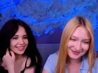Camsoda Sex Cam of playful-sophie