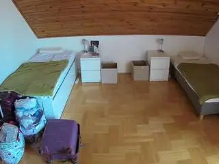 Camsoda Sex Chat of voyeurcam-julmodels-greybed-3