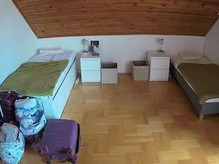 Camsoda Sex Chat of voyeurcam-julmodels-greybed-3