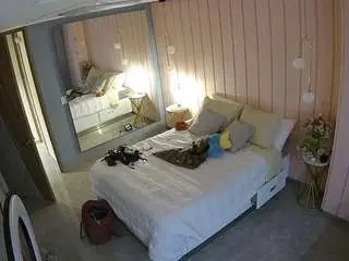 Camsoda Nude Webcam of voyeurcam-casa-salsa-bedroom-2