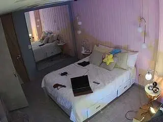 Camsoda Free Live Porn of voyeurcam-casa-salsa-bedroom-2