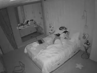 Camsoda Sex Chat of voyeurcam-casa-salsa-bedroom-2
