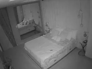 Camsoda Live Sex of voyeurcam-casa-salsa-bedroom-2