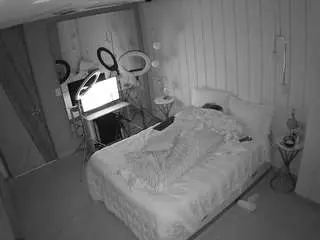 Camsoda Live Sex Cam of voyeurcam-casa-salsa-bedroom-2