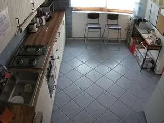 Camsoda Nude Webcam of voyeurcam-julmodels-kitchen-2