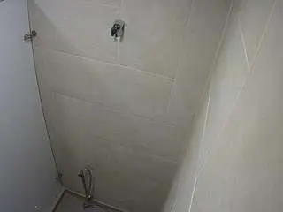 Camsoda Nude Webcam of voyeurcam-jb-shower-1