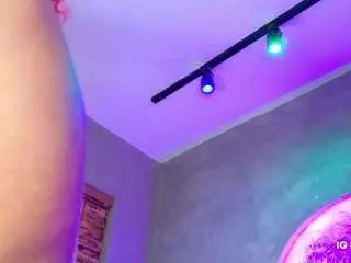 Camsoda Best Webcam of lara-curly