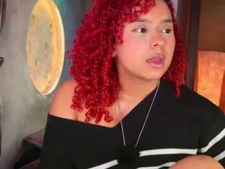 Camsoda Nude Webcam of lara-curly
