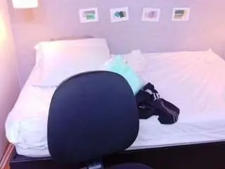 Camsoda Live Sex Cam of hugeass-destroyer