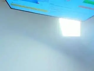 Camsoda Free Live Porn of leahrouss