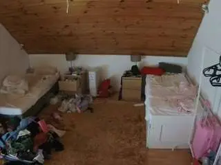 Camsoda Sex Cam of voyeurcam-julmodels-whitebed-3