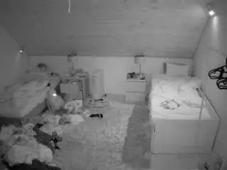 Camsoda Adult Webcam of voyeurcam-julmodels-whitebed-3