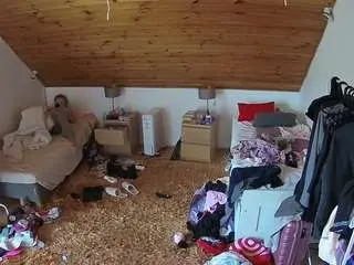Camsoda Free Porn Cam of voyeurcam-julmodels-whitebed-3