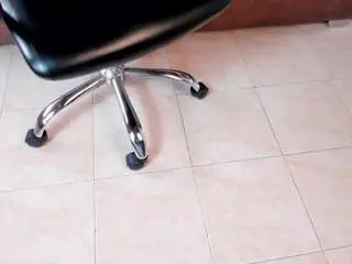 Camsoda Live Sex Cam of isabellaa-joness