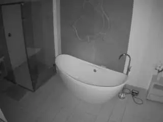 Camsoda Private Sex Chat of voyeurcam-casa-salsa-bathroom-5
