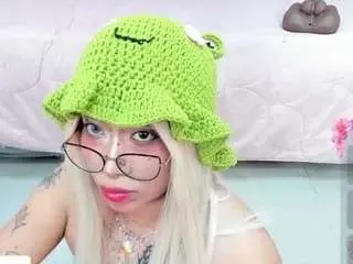 Camsoda Watch Live Sex Cams of safiro-agata