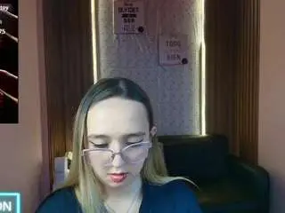 Camsoda Adult Video Chat of liaaroberts