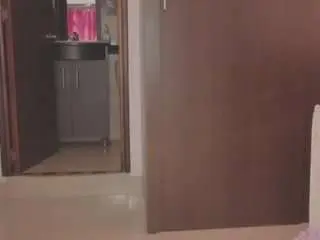 Camsoda Free Live Porn of emilyy-77