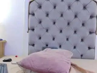 Camsoda Free Porn Cam of annn-scott
