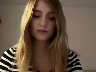 Camsoda Nude Webcam of paulettarenard