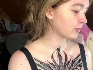 Camsoda Nude Webcam of euniceferracioli