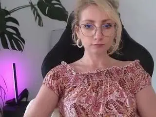 Camsoda Free Live Porn of cinderellamoon