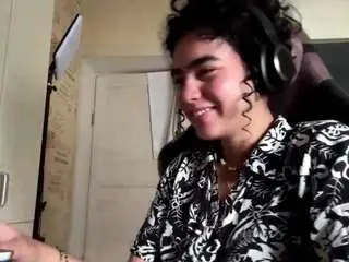 Camsoda Best Webcam of nieshaperkins