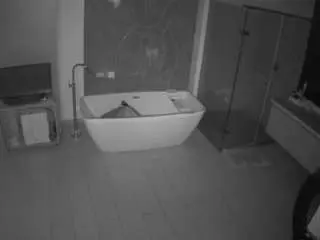 Camsoda Private Sex Chat of voyeurcam-casa-salsa-bathroom-4