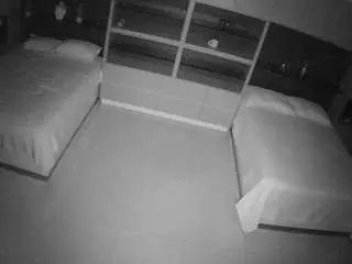 Camsoda Free Porn Cam of voyeurcam-casa-salsa-versus-room