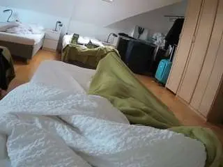 Camsoda Sex Chat of voyeurcam-julmodels-bed-1