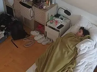 Camsoda Private Sex Chat of voyeurcam-julmodels-bed-7