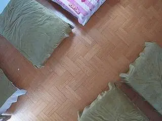 Camsoda Live Sex of voyeurcam-julmodels-bed-7
