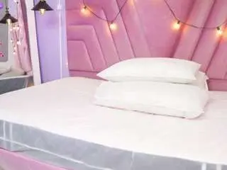 Camsoda Sex Cam of thinsamathagirl