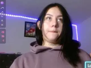 Camsoda Adult Webcams of alisonpussyjuicy