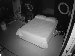 Camsoda Free Live Porn of voyeurcam-casa-salsa-disturbed