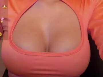 Chaturbate Live Sex of issa_latin