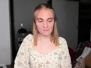 Chaturbate Live Sex Cam of betty_witchy
