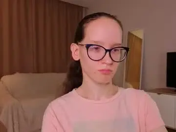 Chaturbate Watch Live Sex Cams of lynettebails