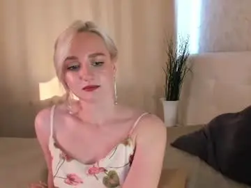 Chaturbate Live Sex Cam of chloedeccker