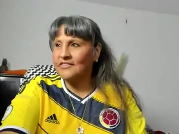 Chaturbate Watch Live Sex Cams of merlyna_goldens