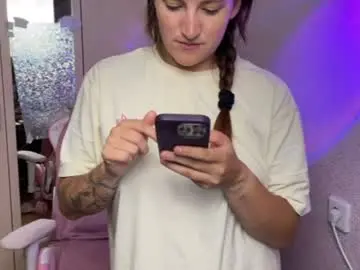 Chaturbate Live Sex Cam of katrin_kristal