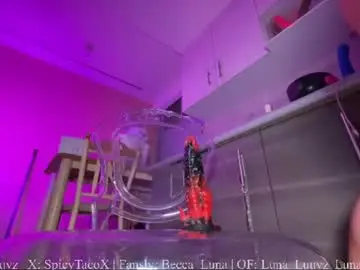 Chaturbate Nude Webcam of luna_luuvz