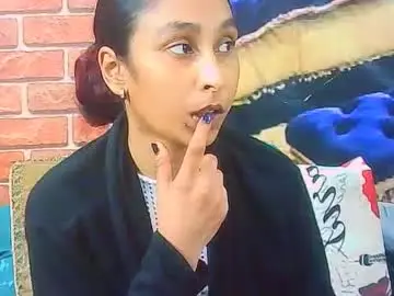 Chaturbate Adult Video Chat of indiansexybutt4u2luv
