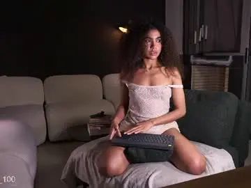 Chaturbate Adult Video Chat of paulacora100