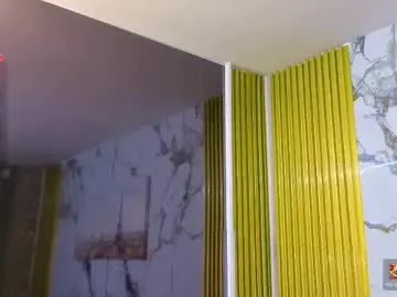 Chaturbate Free Porn Cam of cristal_llanos23_pm